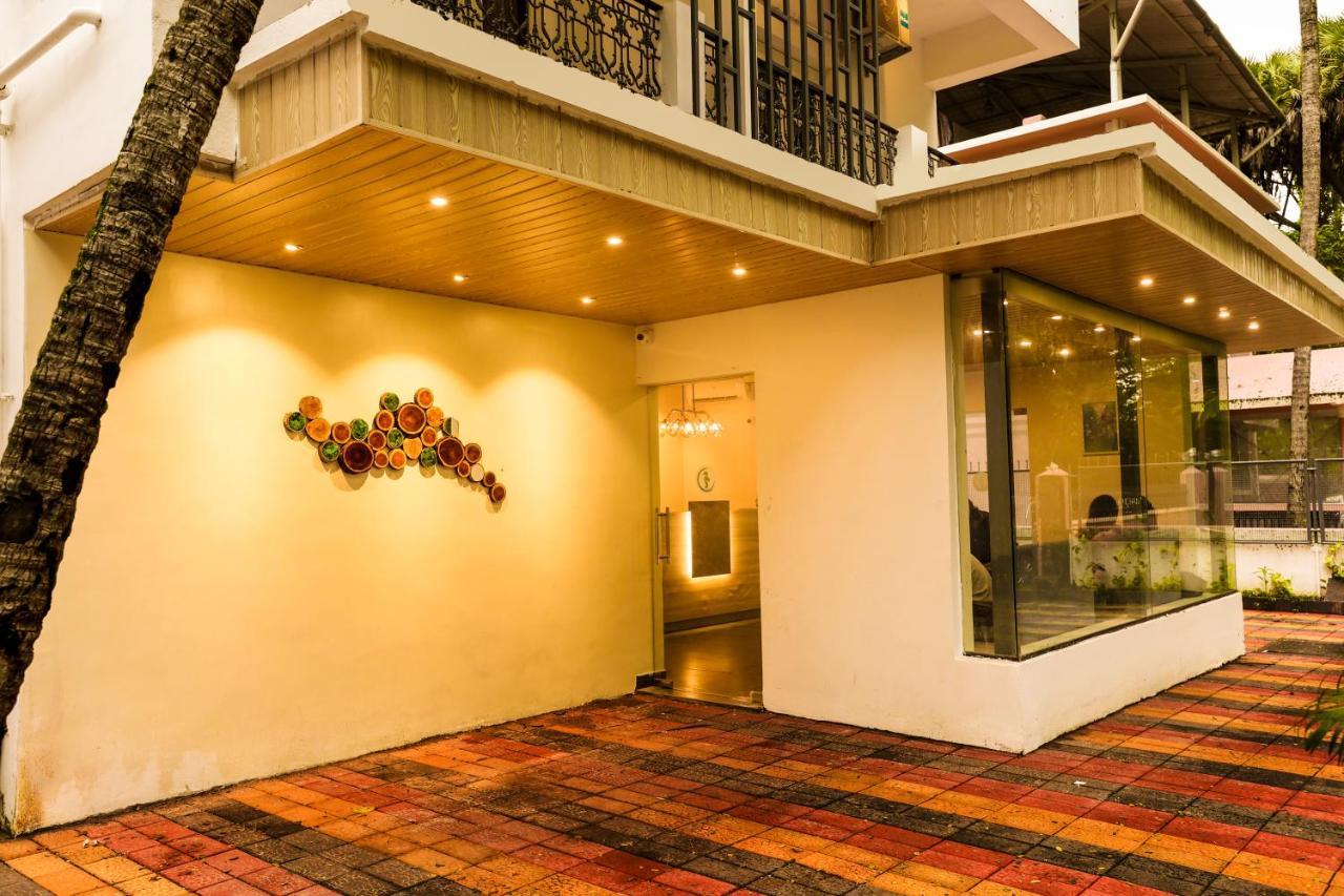 Coastal Pearl Hotel Miramar Panaji Buitenkant foto